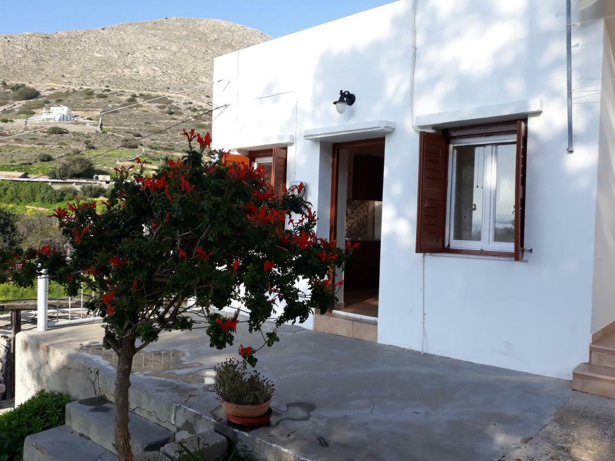 Maria Guesthouse Kini Esterno foto