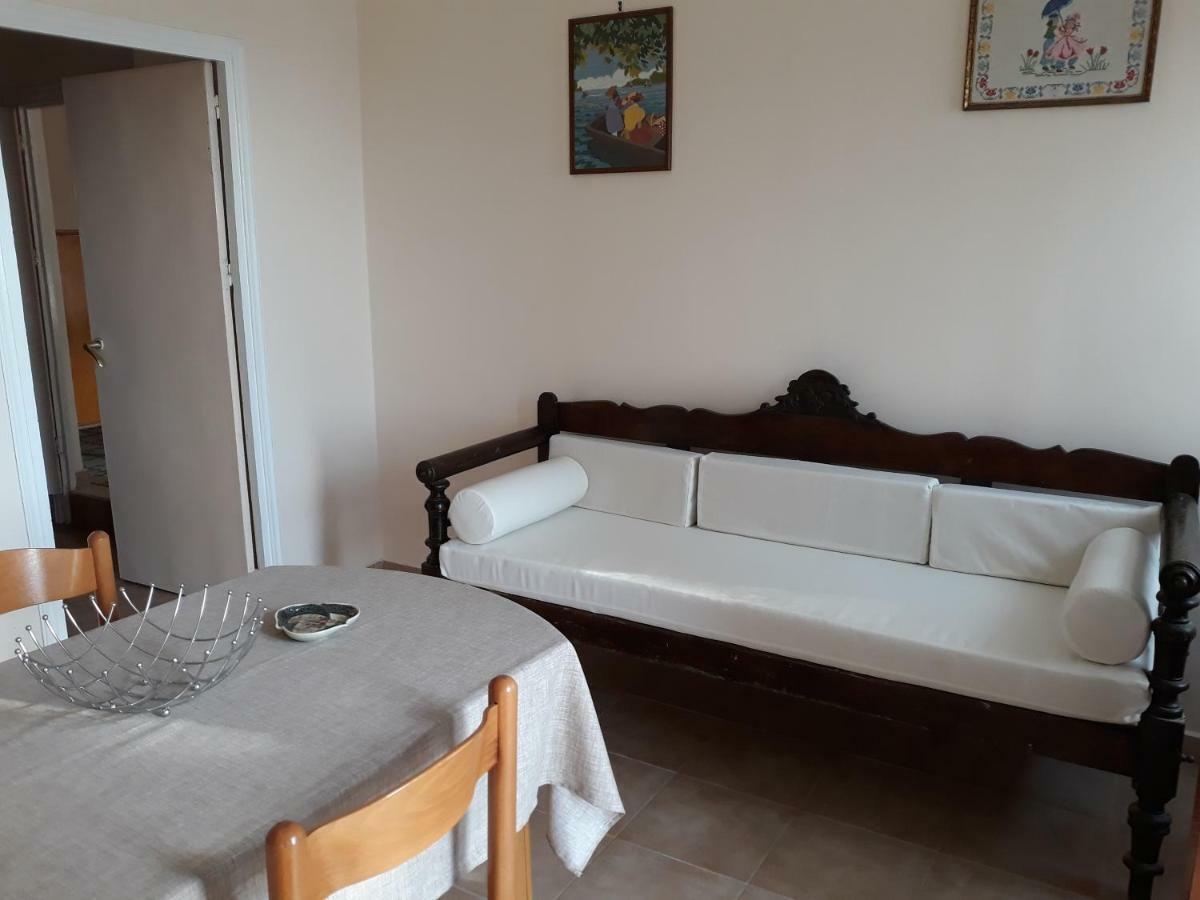 Maria Guesthouse Kini Esterno foto